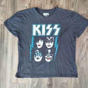 Kiss Tshirt Size XL Women's